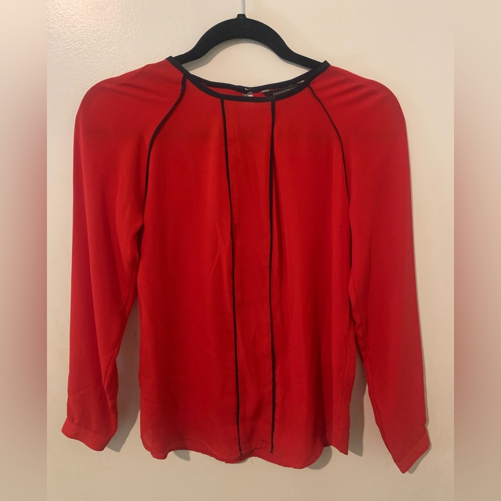 Banana Republic piped blouse
